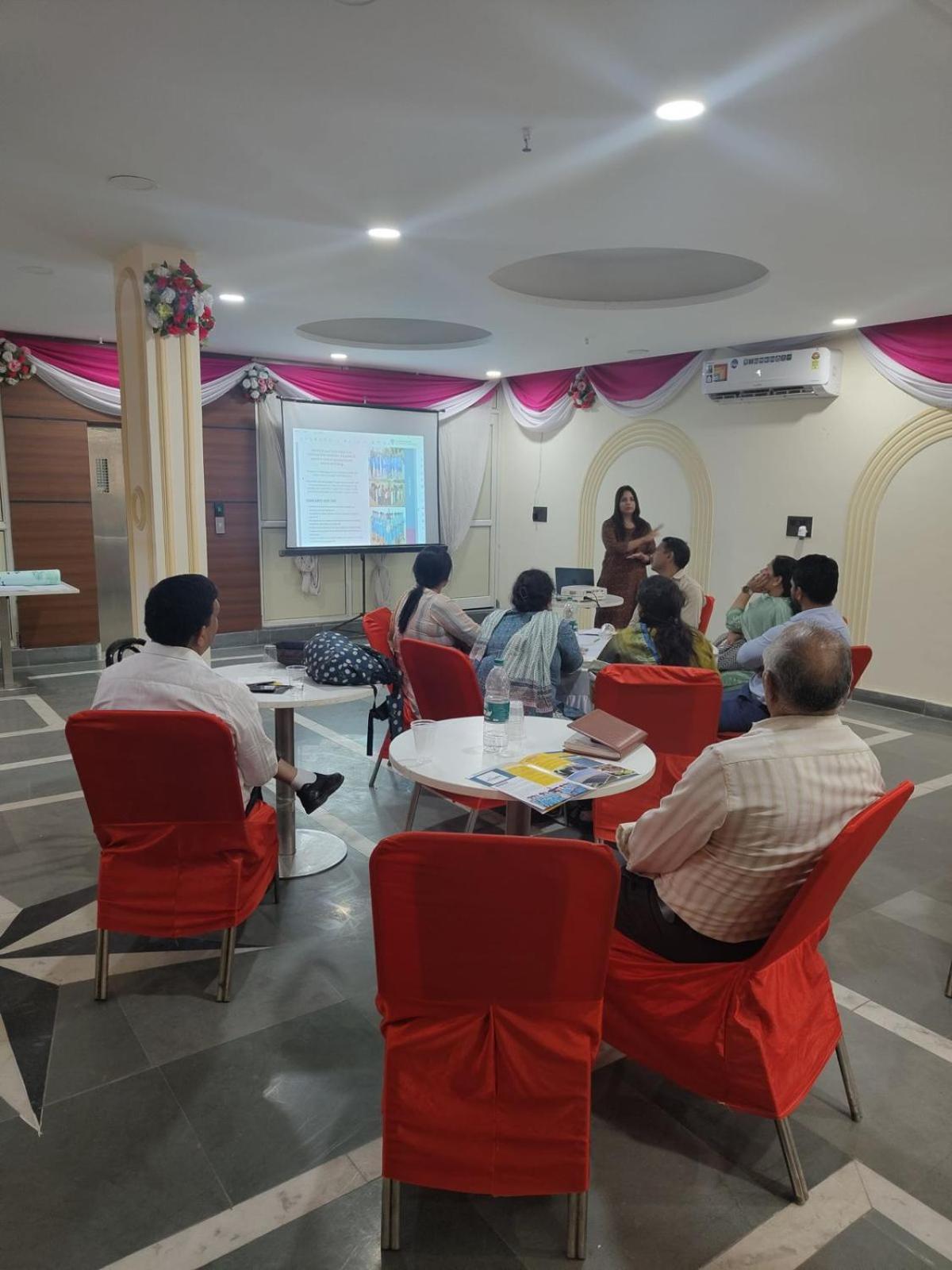 Shourya Hotel And Banquet Noida Kamer foto